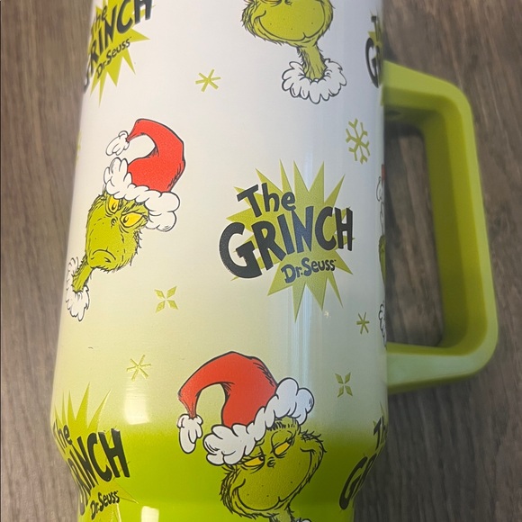 Dr. Seuss Grinch 40 oz Tumbler with Handle, Lid and Straw - Picture 3 of 7